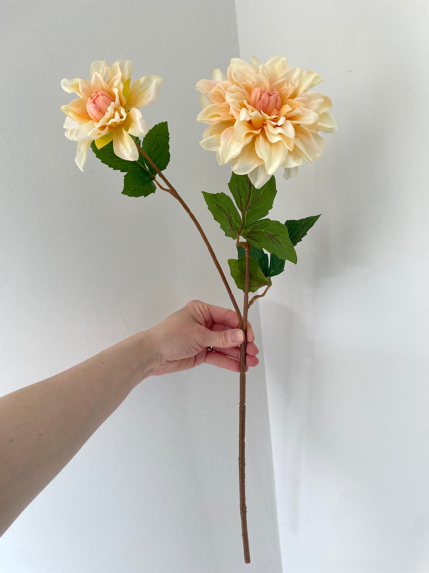 Faux lemon dahlia stem