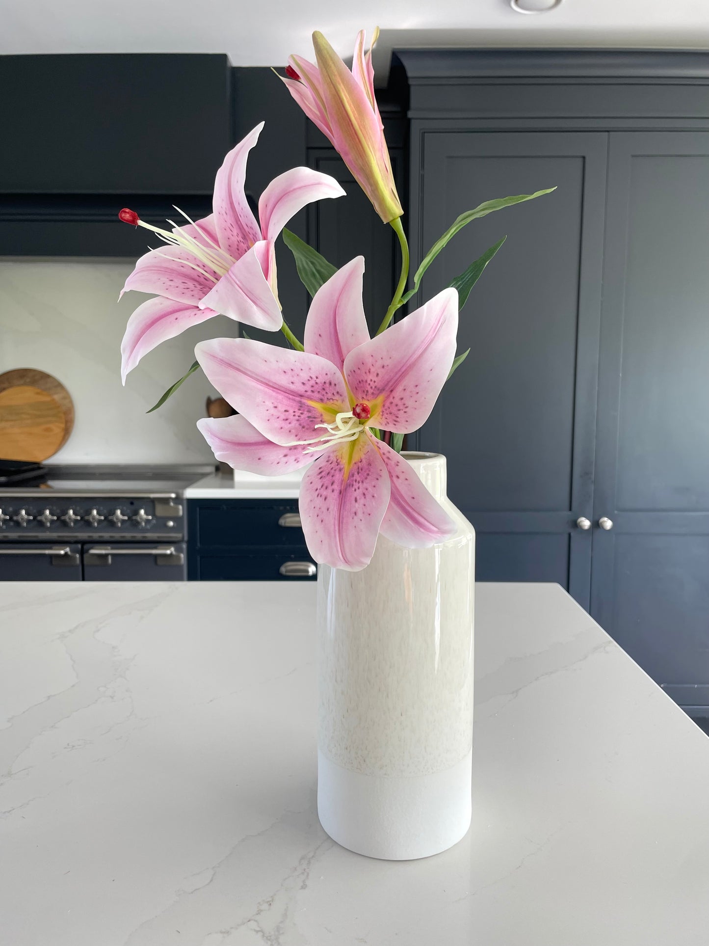 Faux lily stem