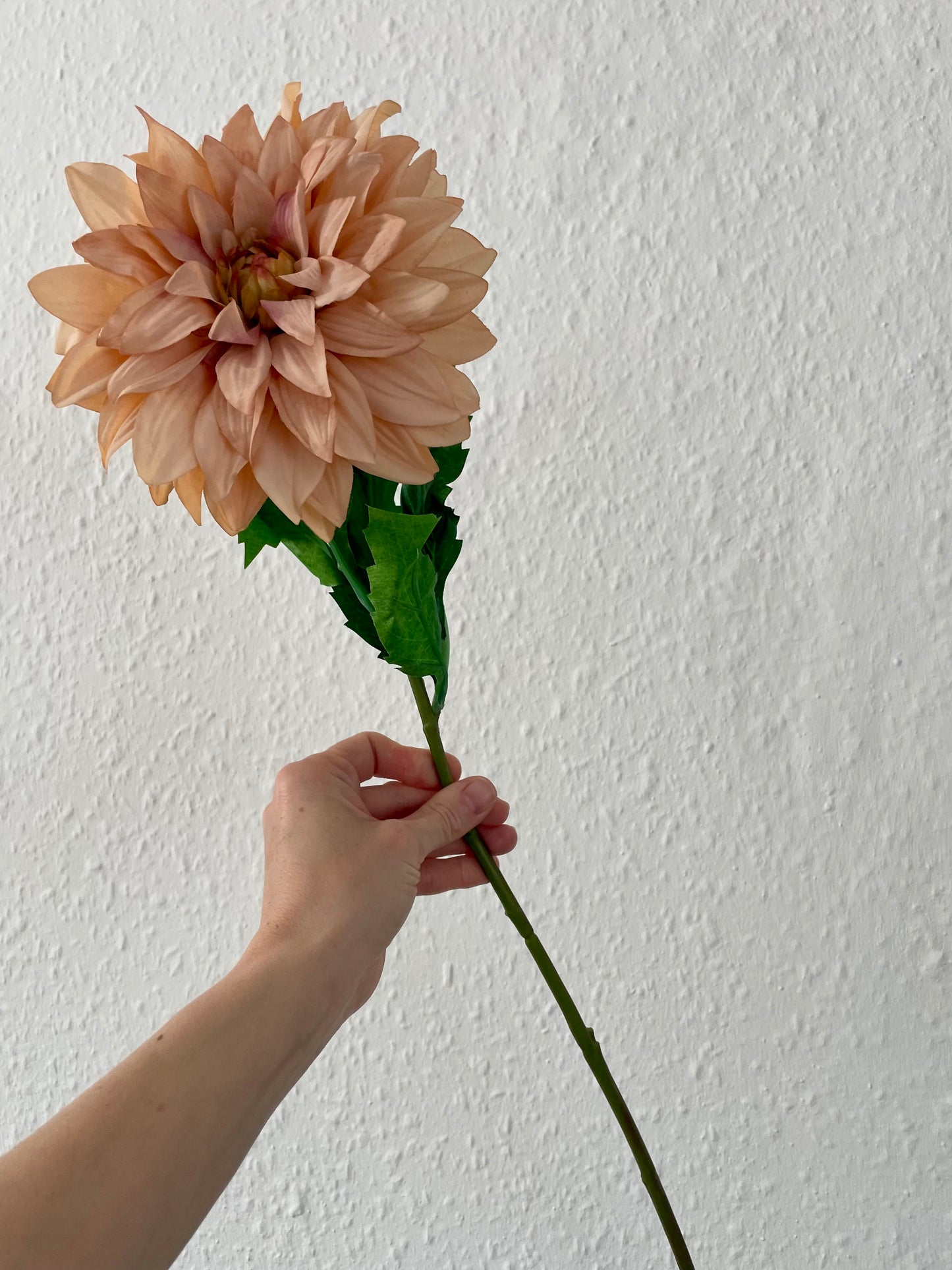 Faux dahlia stem