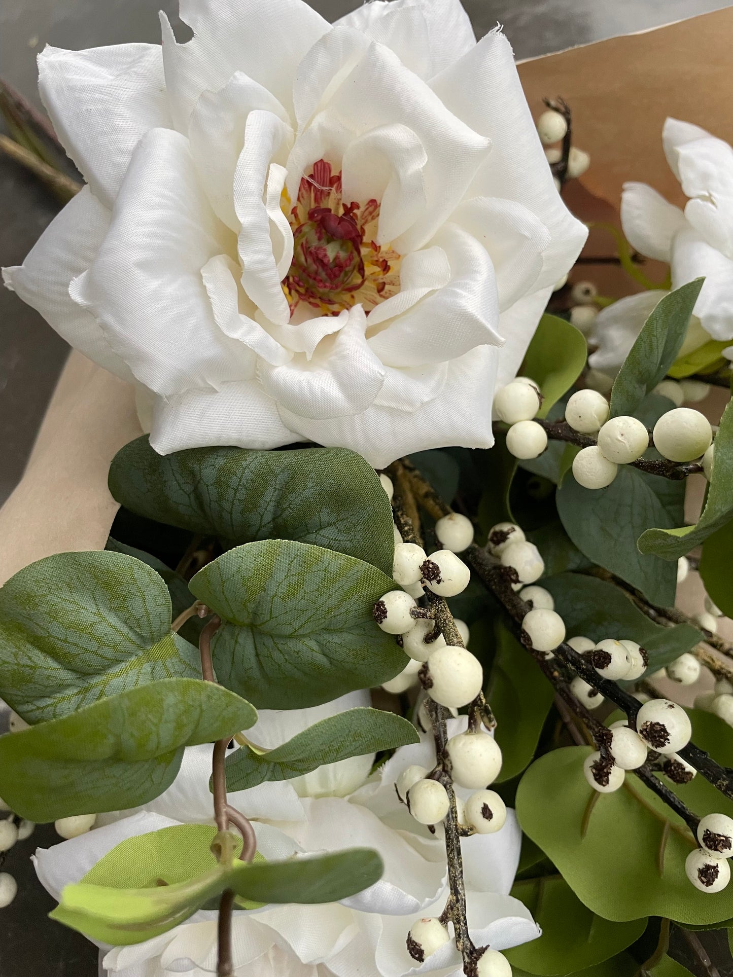 Rose and berry arrangement