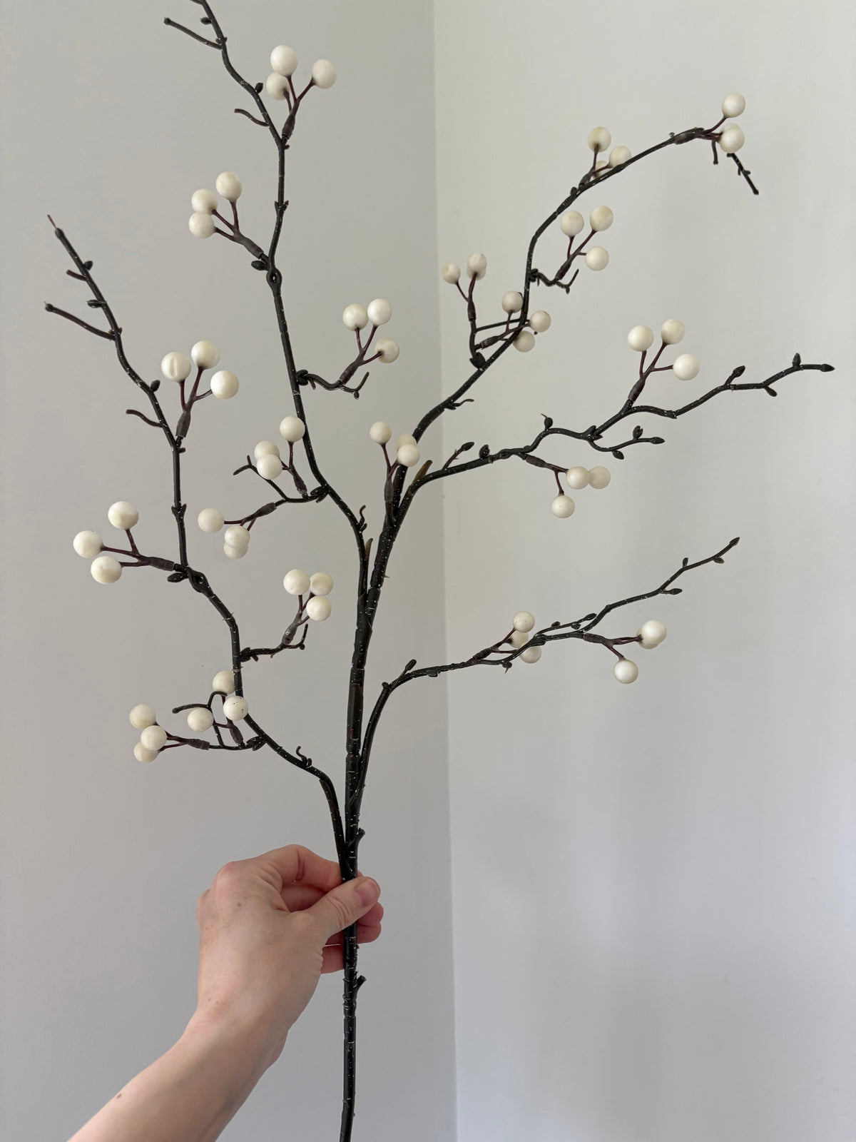Faux ivory berry stem