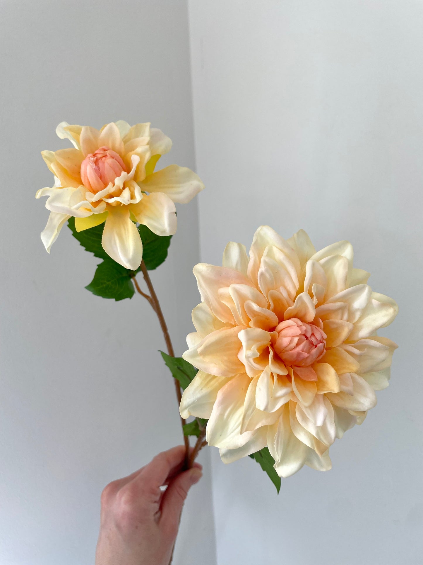 Faux lemon dahlia stem