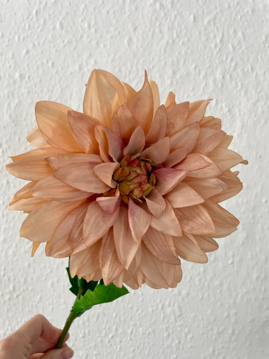 Faux dahlia stem