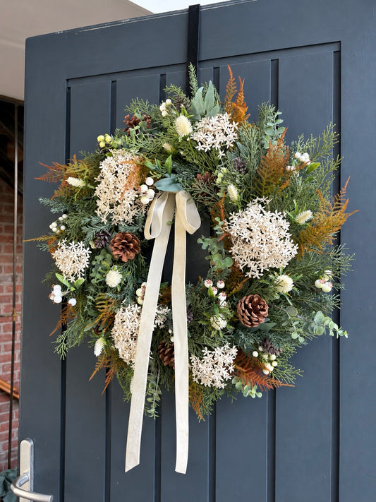 Faux ivory elderberry pine wreath (55cm)