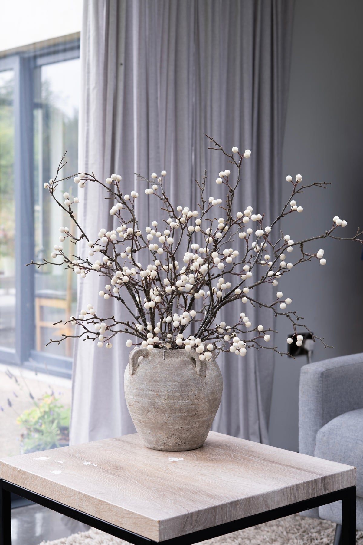 Faux ivory berry abundance