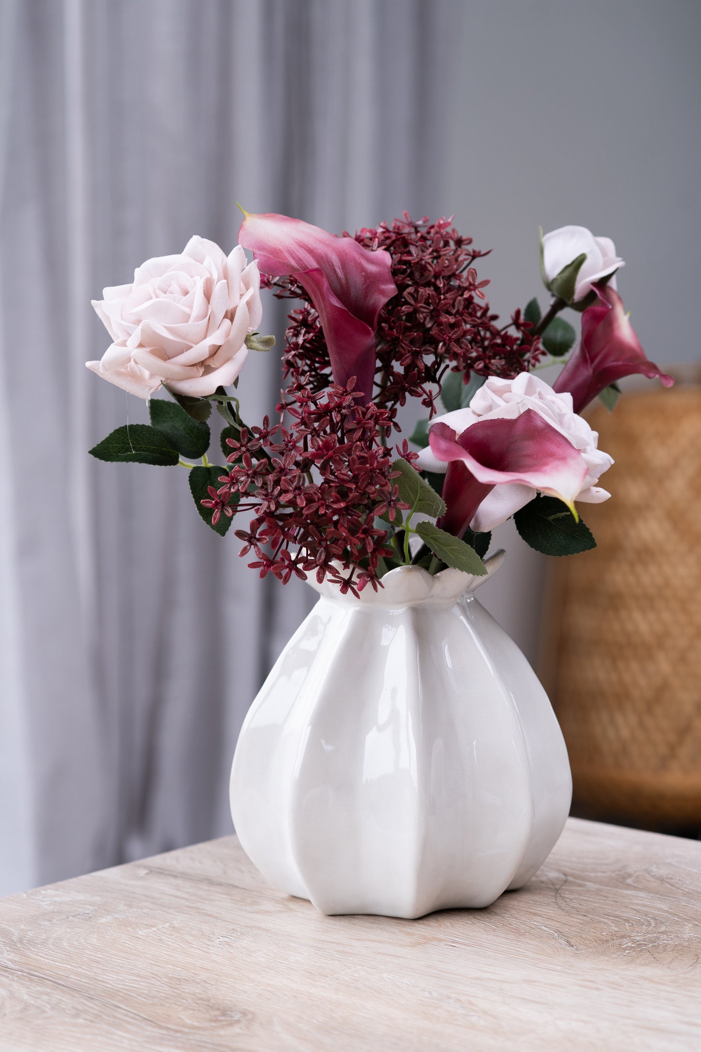Elora vase