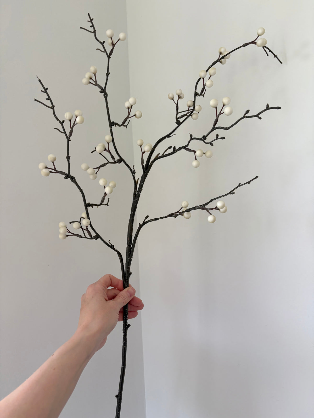 Faux ivory berry stem