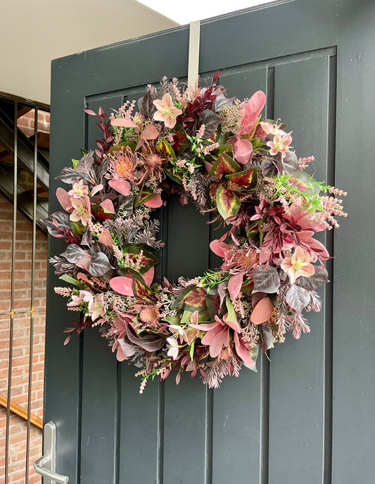 Autumn pinks wreath
